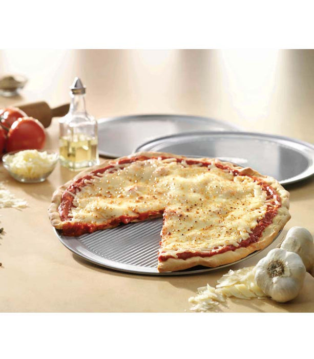 Nordic Ware Naturals Large Pizza Pan