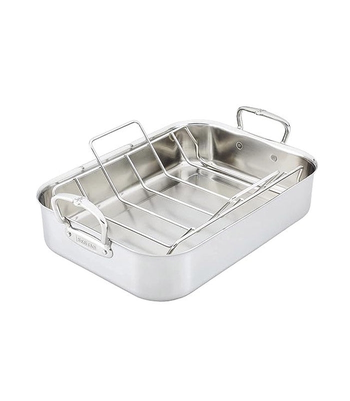 https://culinaryapple.com/cdn/shop/products/Provisions-Small-Classic-Roaster-with-rack_1024x1024.jpg?v=1693600654